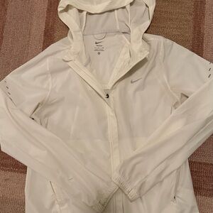 Nike Swift Women’s Repel Running Jacket packable Windbreaker Small